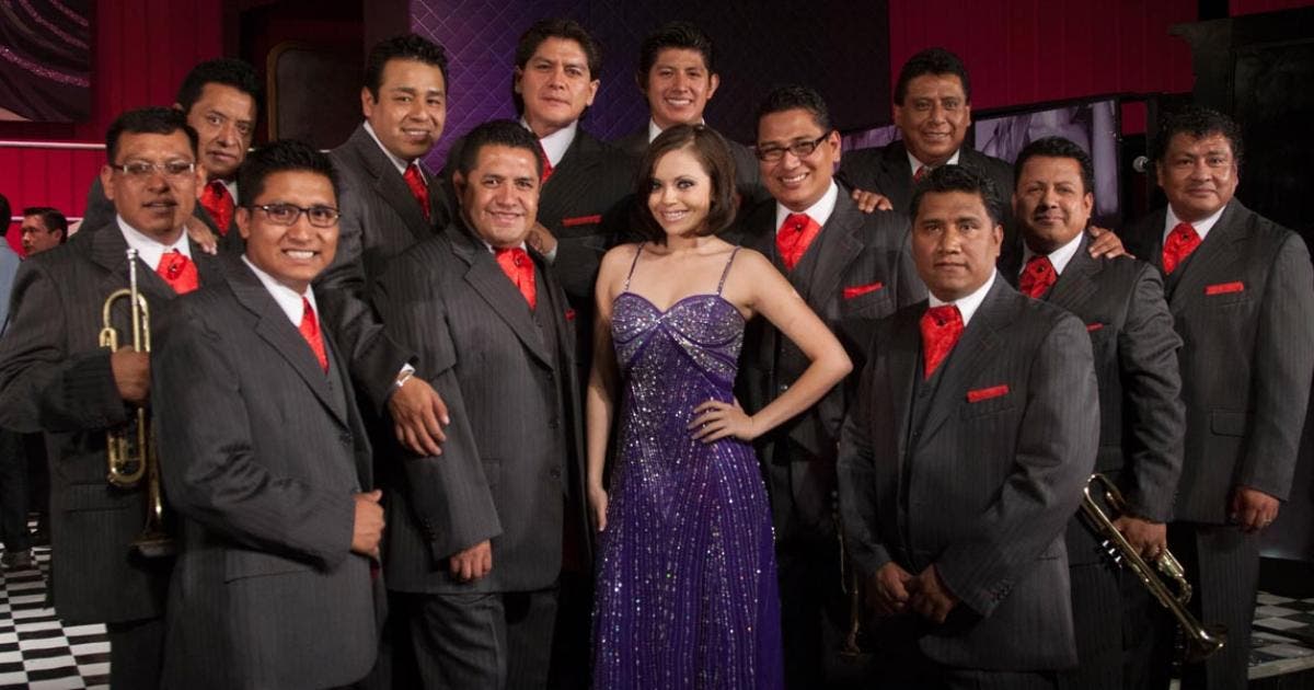 La Sonora Santanera se renueva con La Sonora Santanera se renueva con